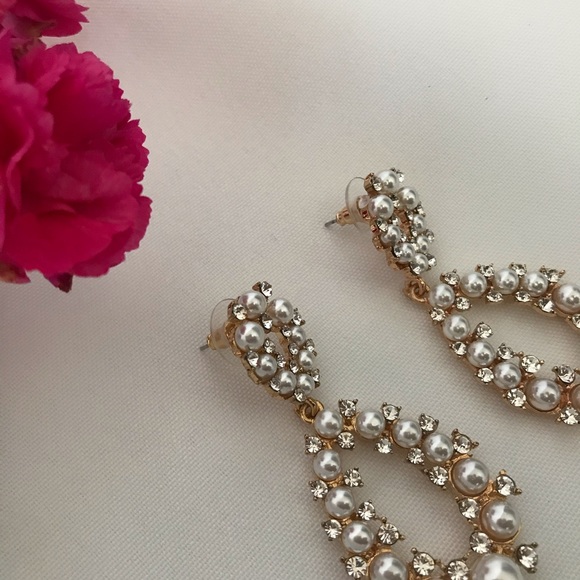 Pearl and Crystal Teardrop Statement Earrings - Picture 5 of 15